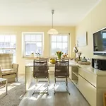 Ginsterhaus Apartment