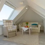 Ginsterhaus Apartment *
